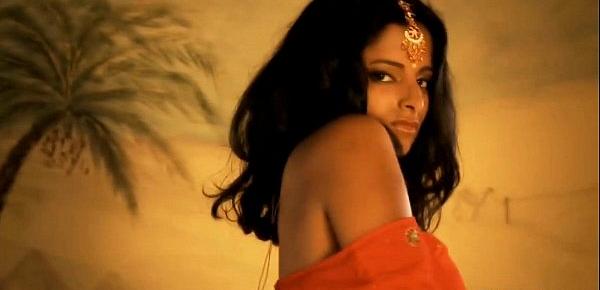  Bollywood Beauty Is So Erotic